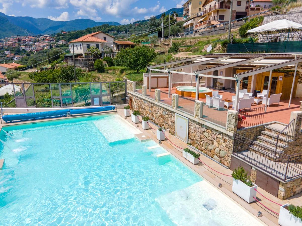 Residence Villa Il Casale - Appartamenti Wellness E Piscina Riscaldata Tovo San Giacomo Ngoại thất bức ảnh