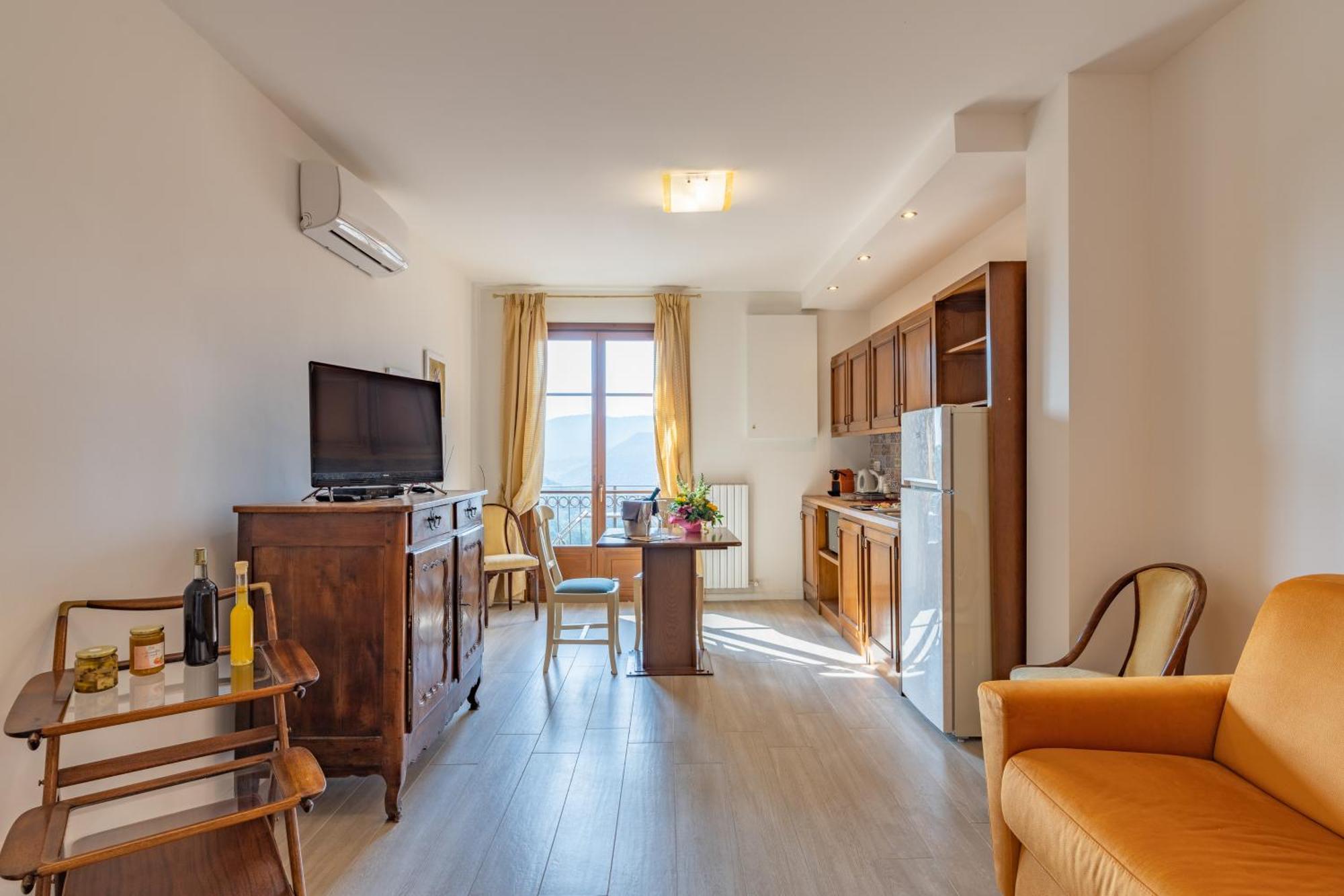 Residence Villa Il Casale - Appartamenti Wellness E Piscina Riscaldata Tovo San Giacomo Ngoại thất bức ảnh