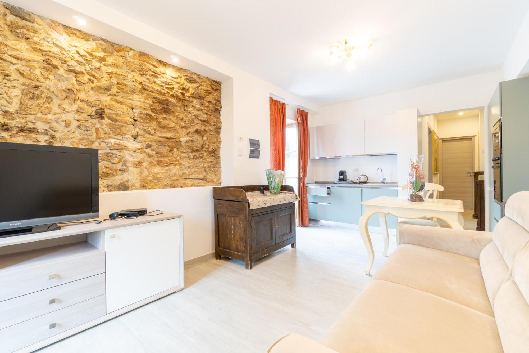 Residence Villa Il Casale - Appartamenti Wellness E Piscina Riscaldata Tovo San Giacomo Ngoại thất bức ảnh