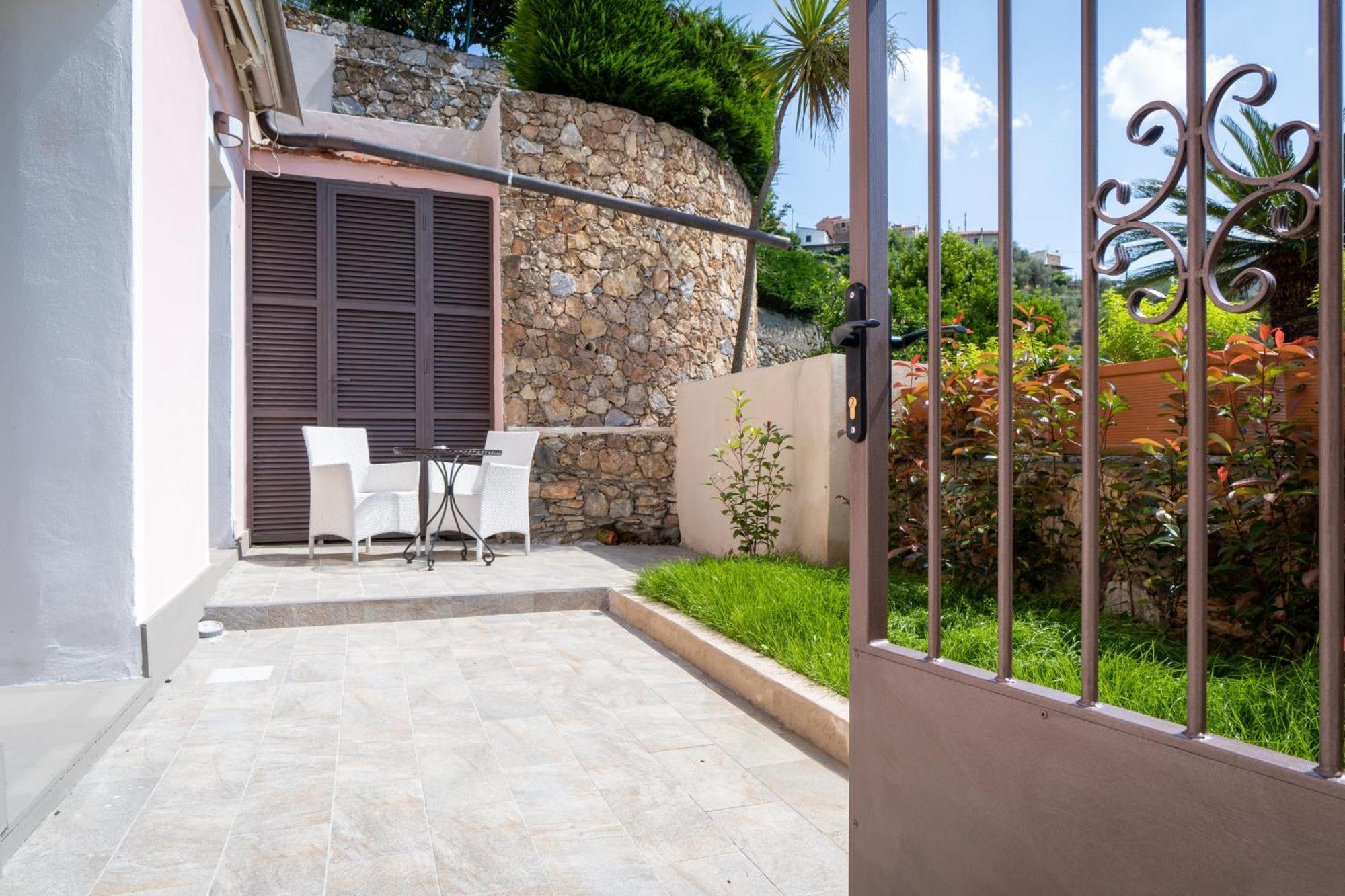 Residence Villa Il Casale - Appartamenti Wellness E Piscina Riscaldata Tovo San Giacomo Ngoại thất bức ảnh